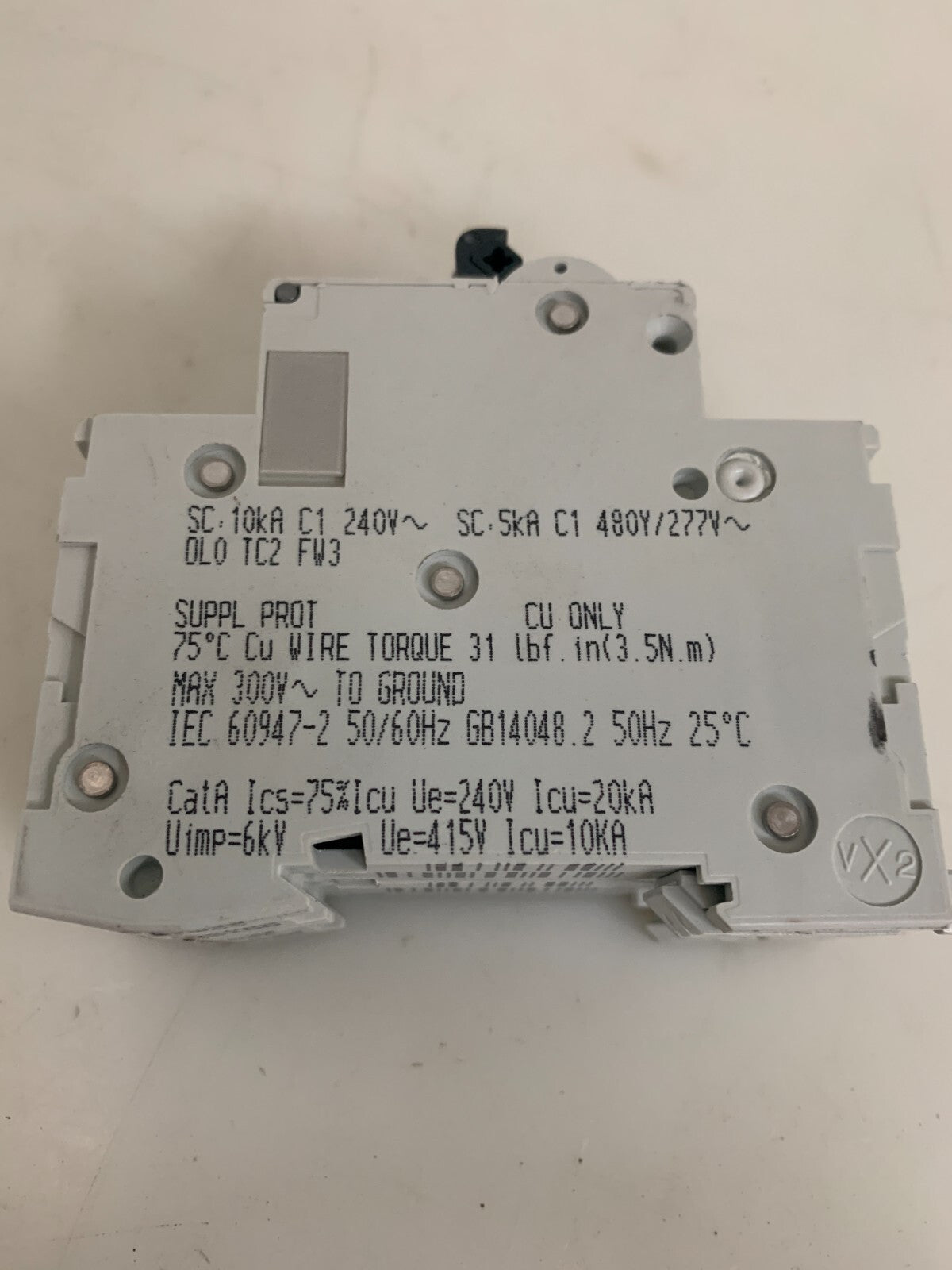 SCHNEIDER ELECTRIC D 32 A C80 MULTI 9 3 POLE CIRCUIT BREAKER