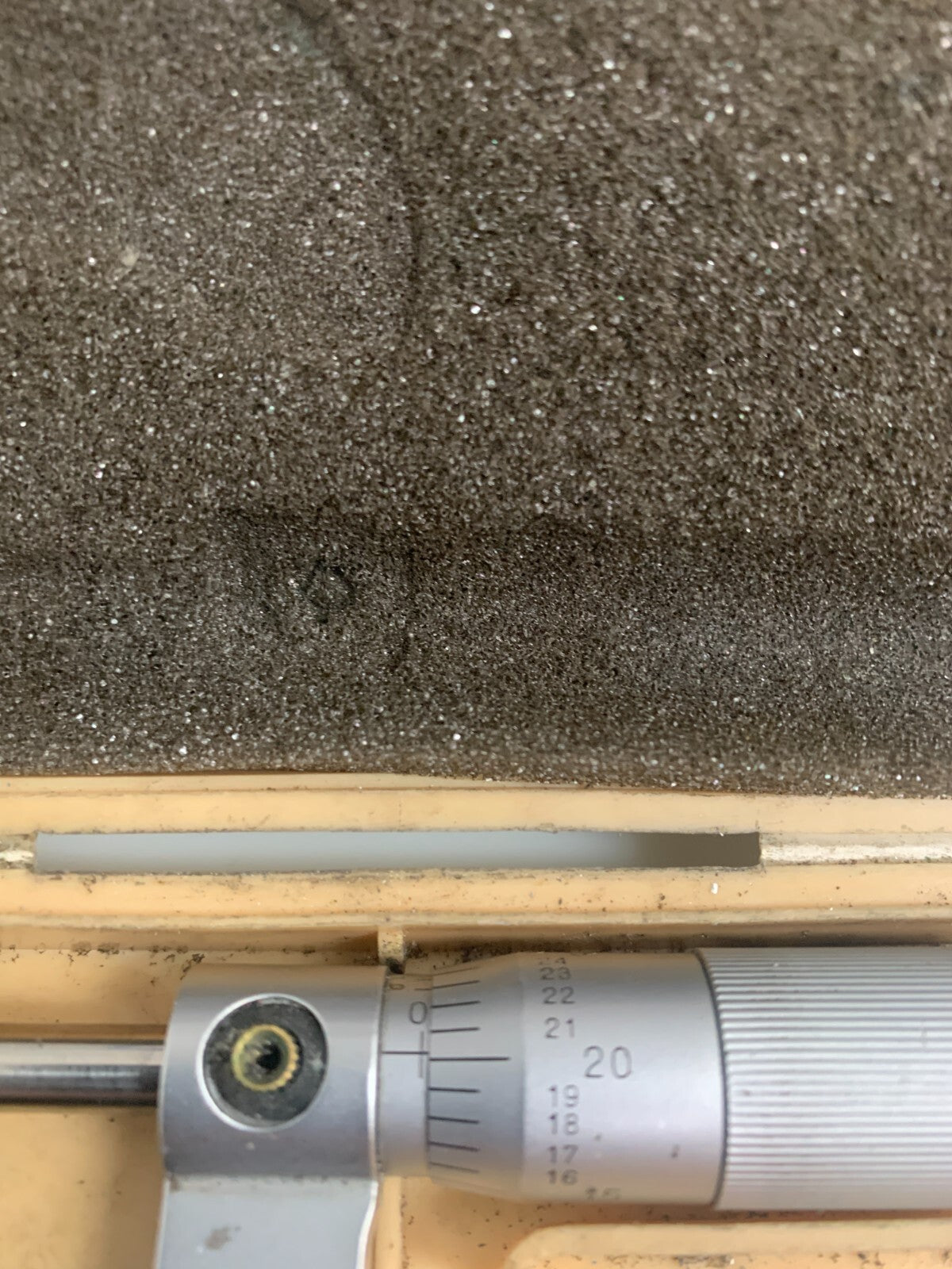 MITUTOYO   OD Micrometer   102-124  (Missing adjustment handle)2