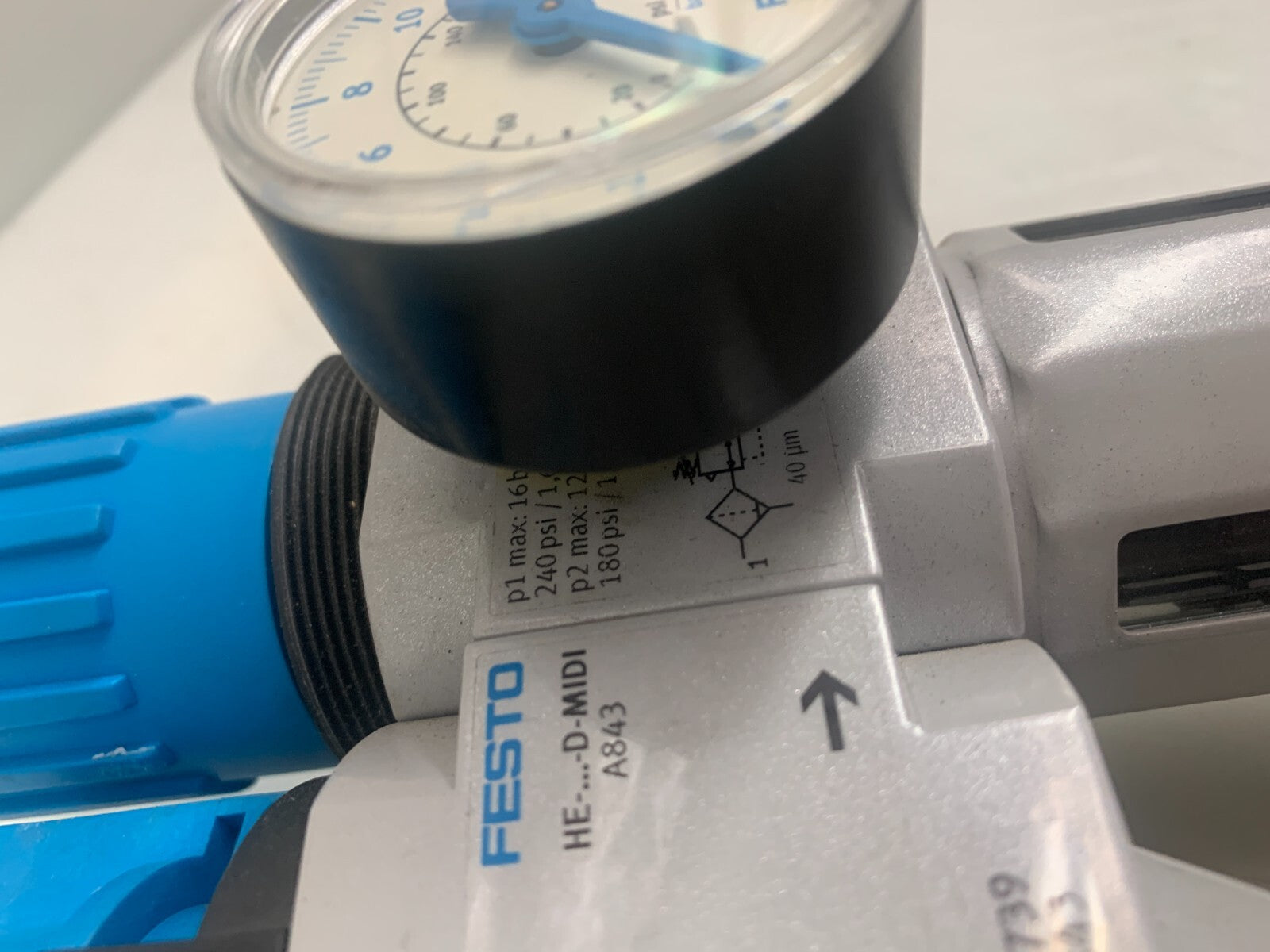 Festo Filter Regulator Unit 185739 A843 LFR-1/2/D/MIDI + HE-D-MIDI3