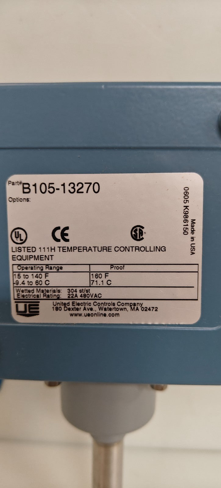 UNITED ELECTRIC CONTROLS TEMPERATURE CONTROLLER B105-132701