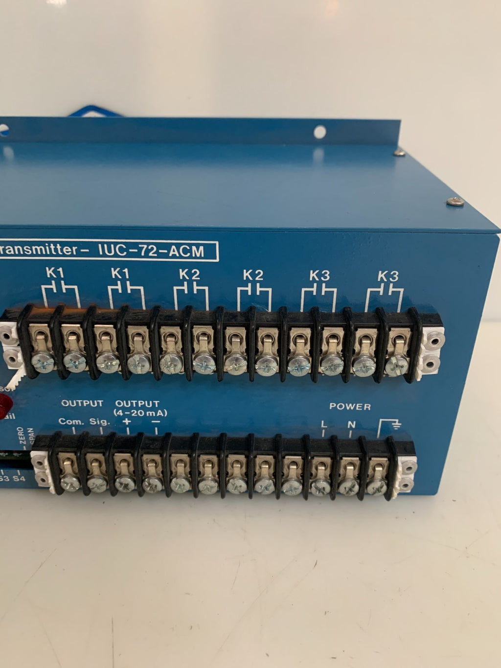 PRIBUSIN ACCELEROMETER VIBRATION TRANSMITTER IUC-72-ACM