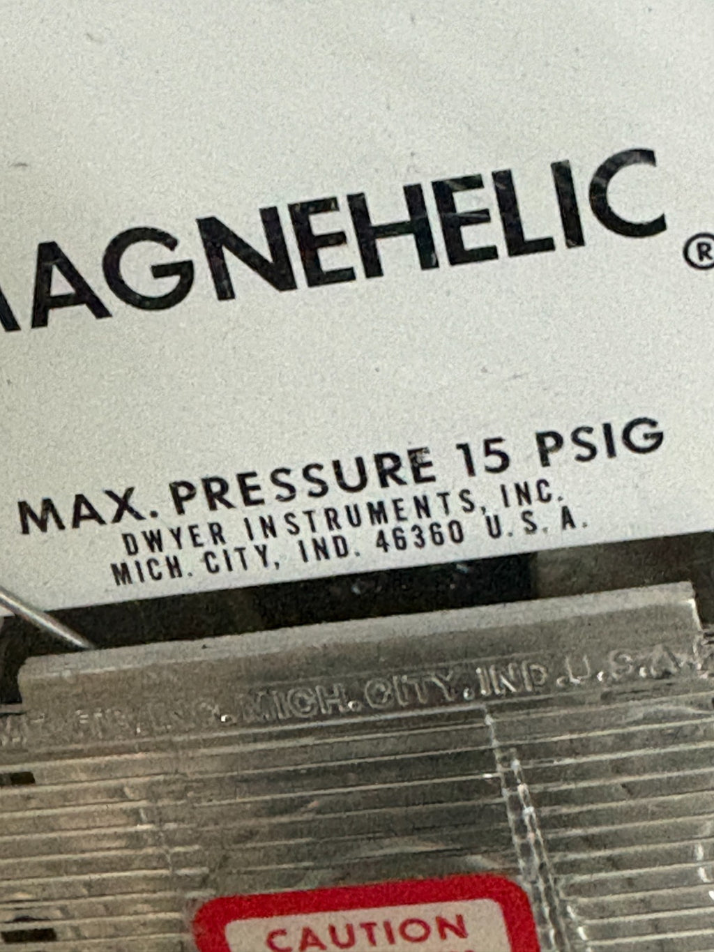 DWYER MAGNEHELIC PRESSURE GAUGE 2005 2