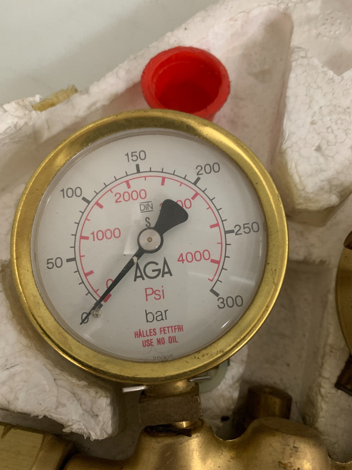 DN AGA HALLES FETTFRI NITROGEN REGULATOR TMN-540 HVAC