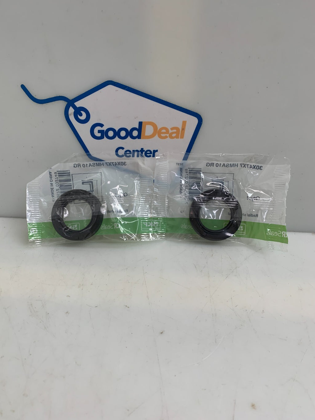 Lot of 2 SKF Radial Shaft Seal 30X47X7 HMSA10 RG