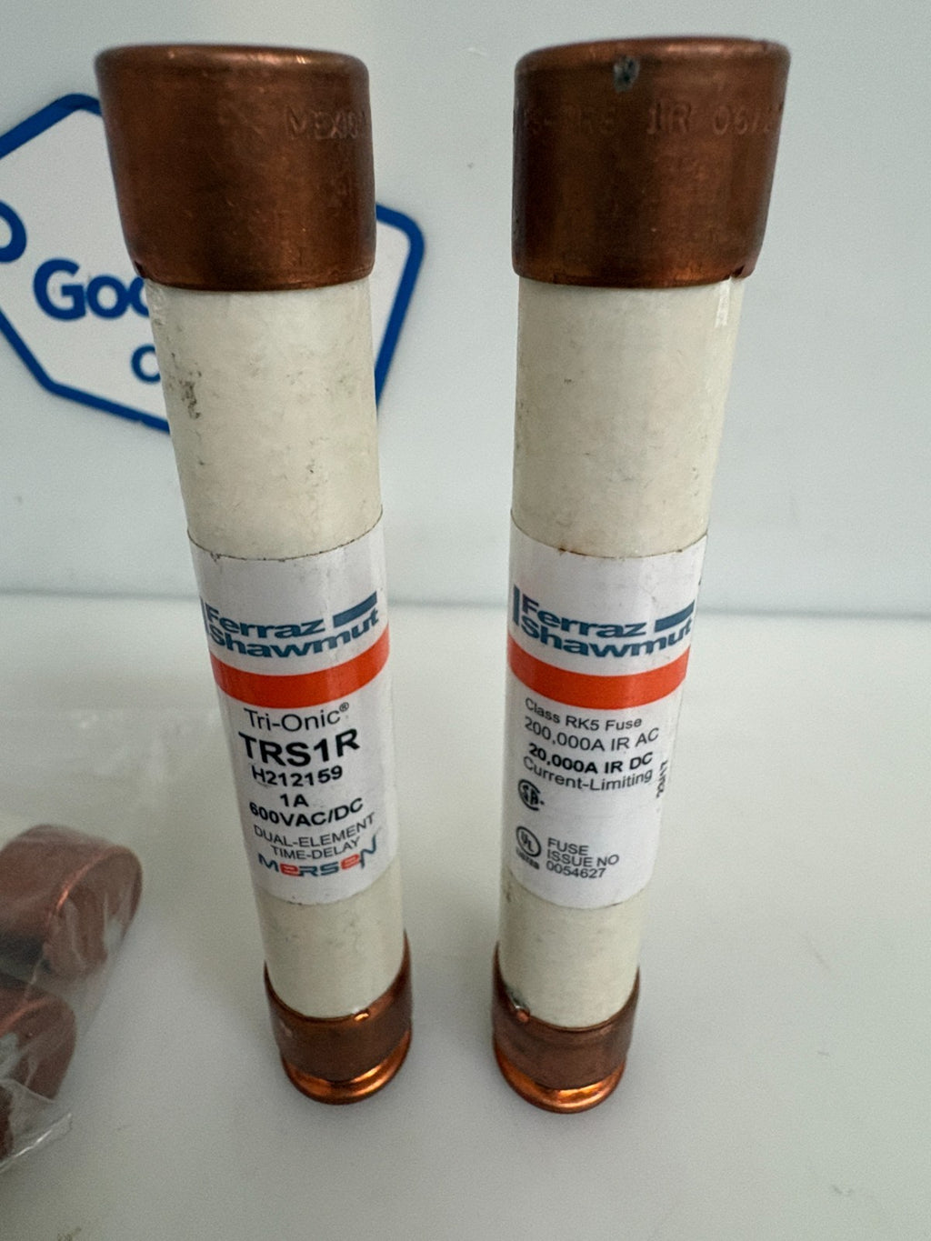 LOT OF 6 MERSEN FERRAZ SHAWMUT TRIONIC TRS1R FUSE