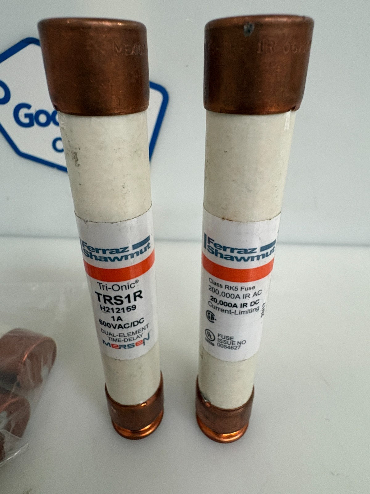 LOT OF 6 MERSEN FERRAZ SHAWMUT TRIONIC TRS1R FUSE