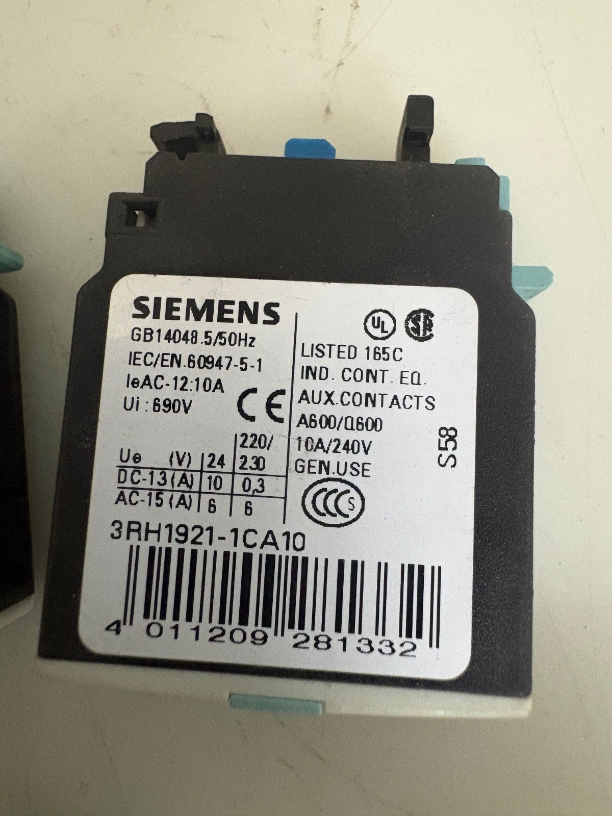 SIEMENS MIX LOT AUXILIARY SWITCH BLOCK 7X 3RH1921-1CA01  3X  3RH1921-1CA102