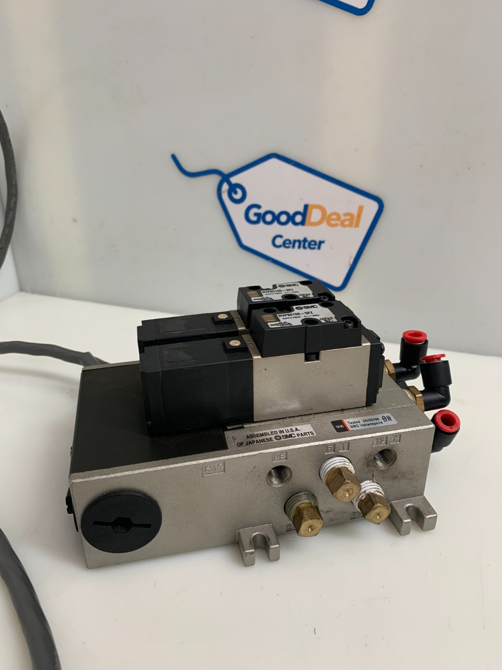 SMC  Solenoid Valve  NVFS2100-5FZ  w/Distribution Block & Fittings (Lot of 2)