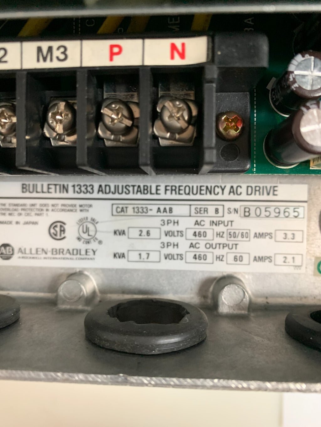 ALLEN BRADLEY ADJUSTABLE FREQUENCY AC DRIVE 1333-AAB B
