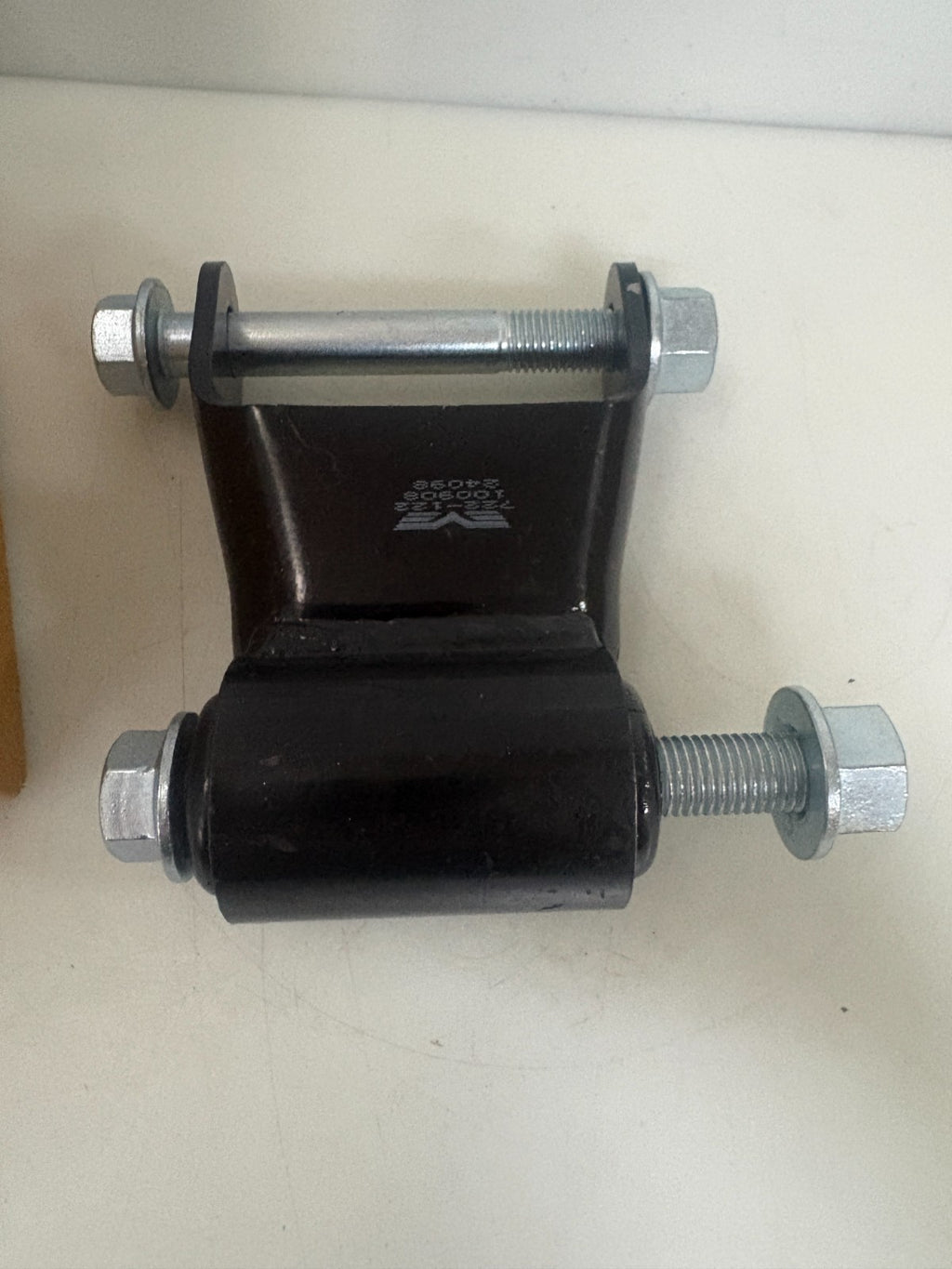 DORMAN LEAF SPRING SHACKLE KIT 722-122 1