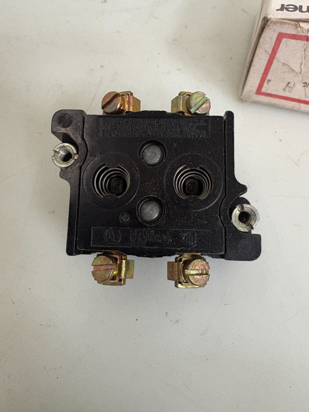 LOT OF 10 CUTLER HAMMER CONTACT BLOCK 10250T31