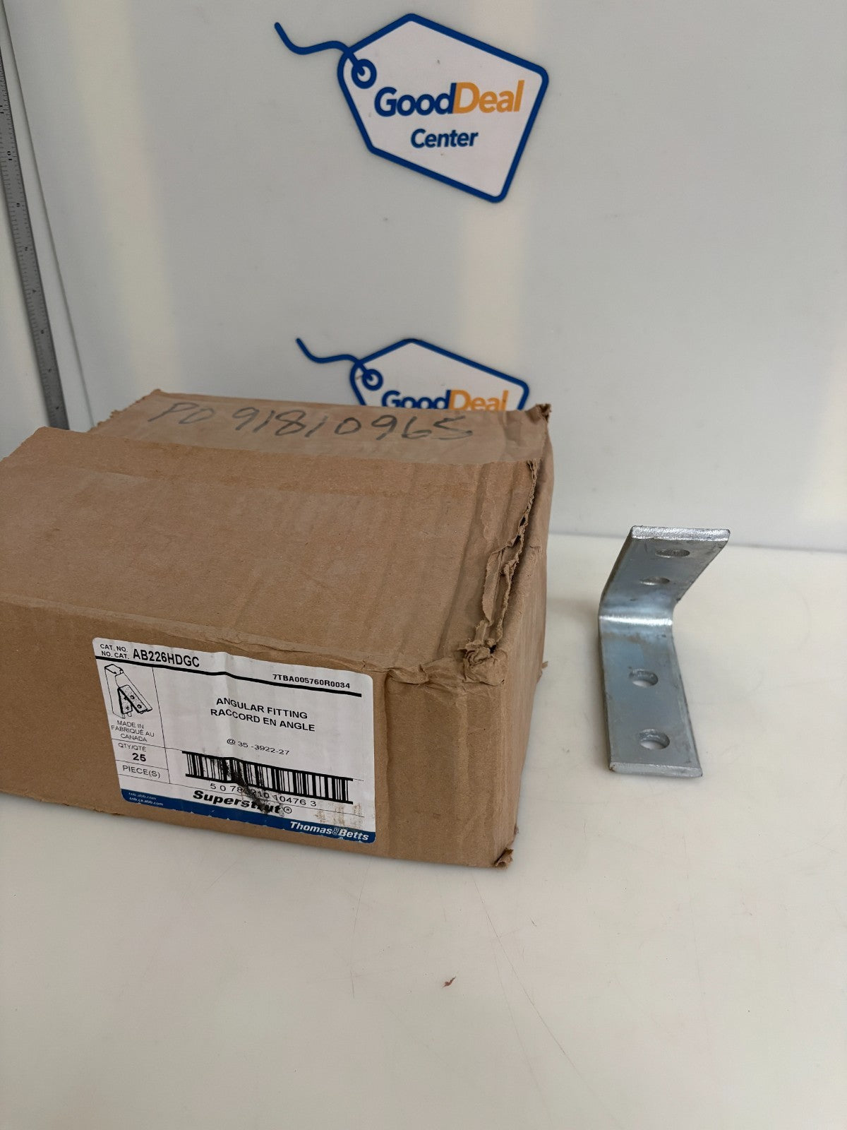ABB THOMAS & BETTS ANGULAR FITTING AB226HDGC 25 IN BOX0