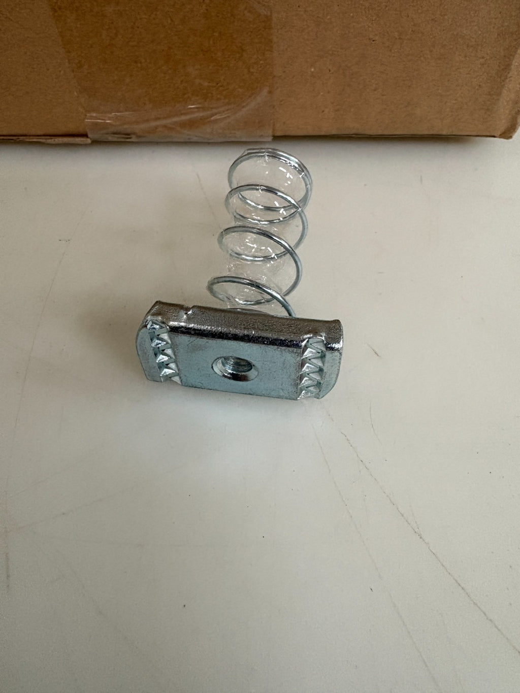 STRUT SPRING NUT REGULAR SPRING A 900RG1/4 100 PER BOX1