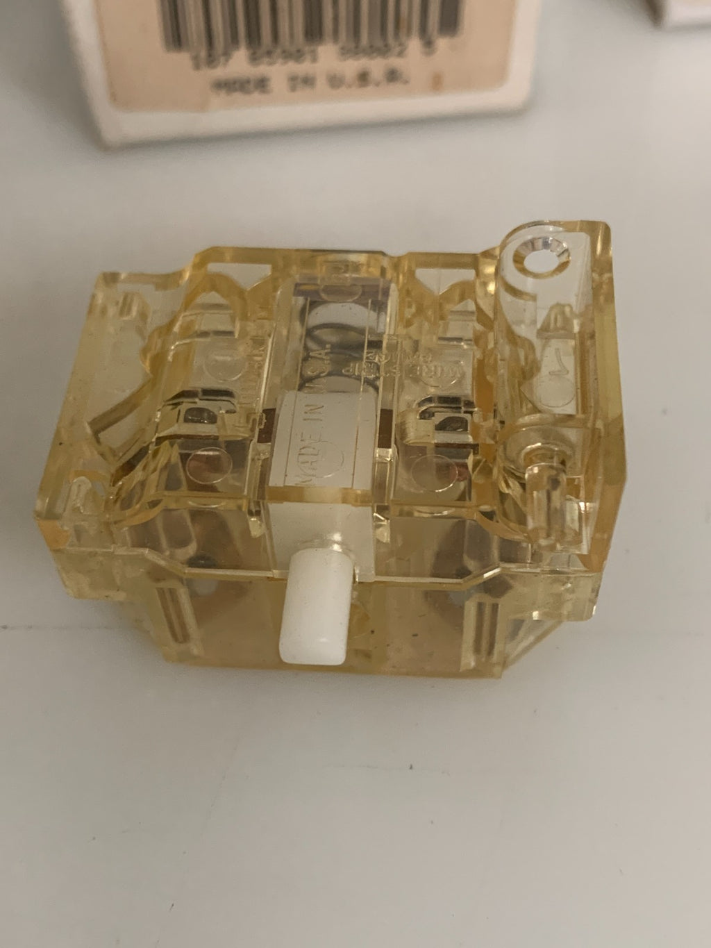 LOT OF 4 SQUARE D FINGER SAFE CONTACT BLOCK KA3 880021