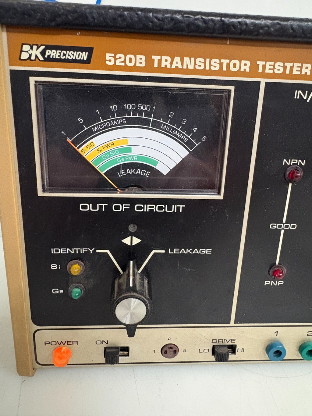 BK PRECISION 520B TRANSISTOR TESTER IN/OUT OF CIRCUIT 1