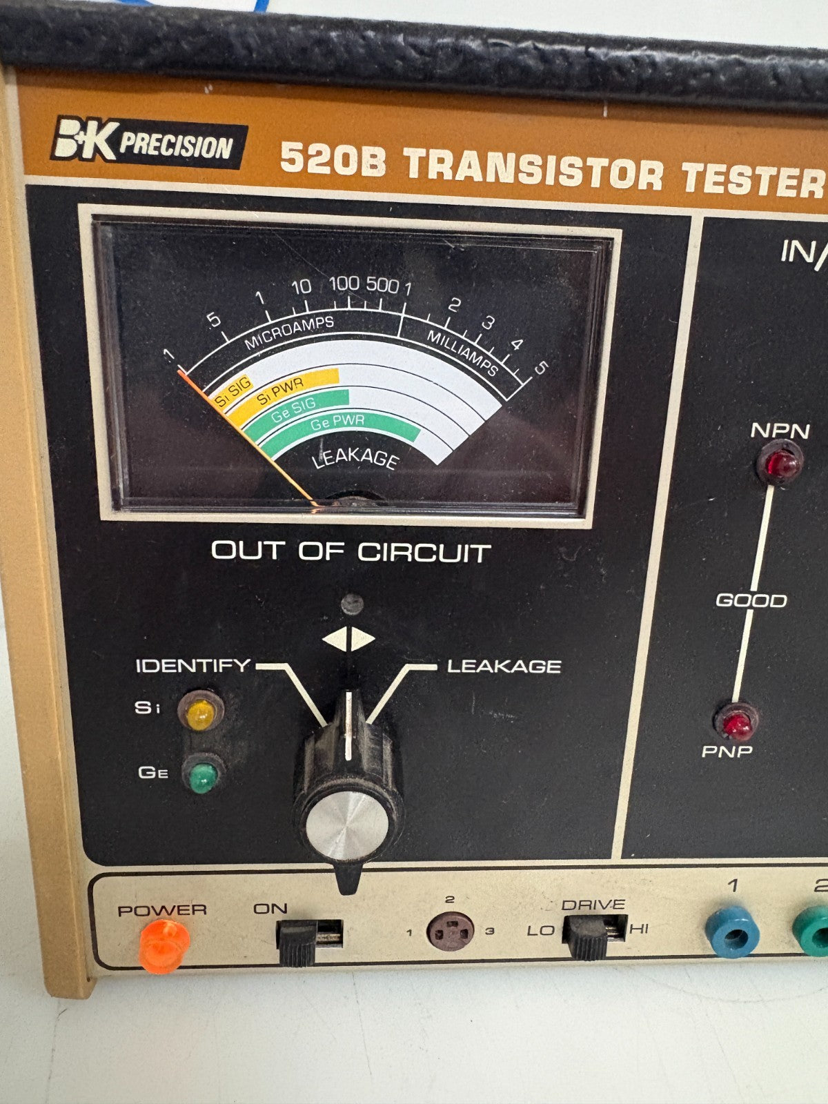 BK PRECISION 520B TRANSISTOR TESTER IN/OUT OF CIRCUIT 1