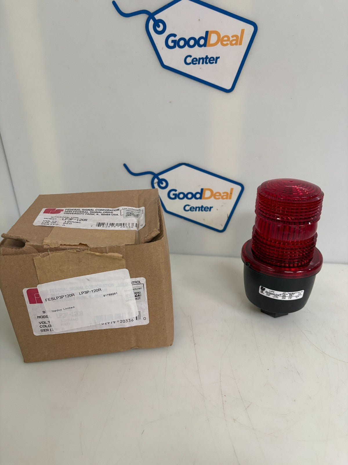 FEDERAL SIGNAL CORP STREAMLINE SIGNALING RED LIGHT LP3P-120R0