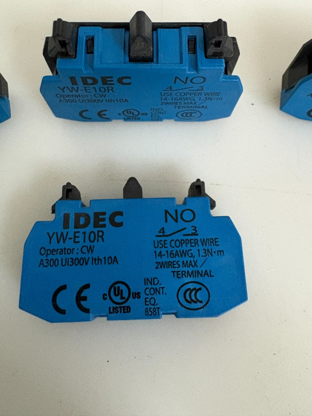 LOT OF 4 IDEC CONTACT MODULE YW-E10R1