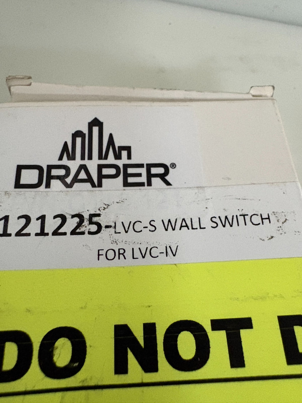 DRAPER WALL SWITCH 121225-LVC-S1