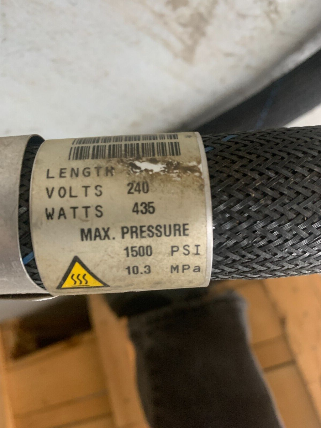 Nordson 16' Glue Hose 104008D with complete Glue Knozzle H401T
