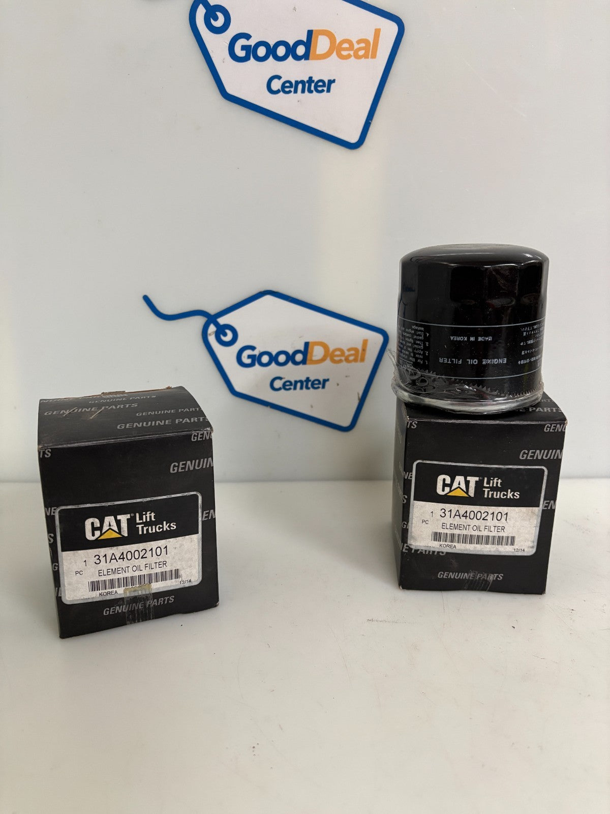 LOT OF 2 CATERPILLAR OIL FILTER 31A4002101