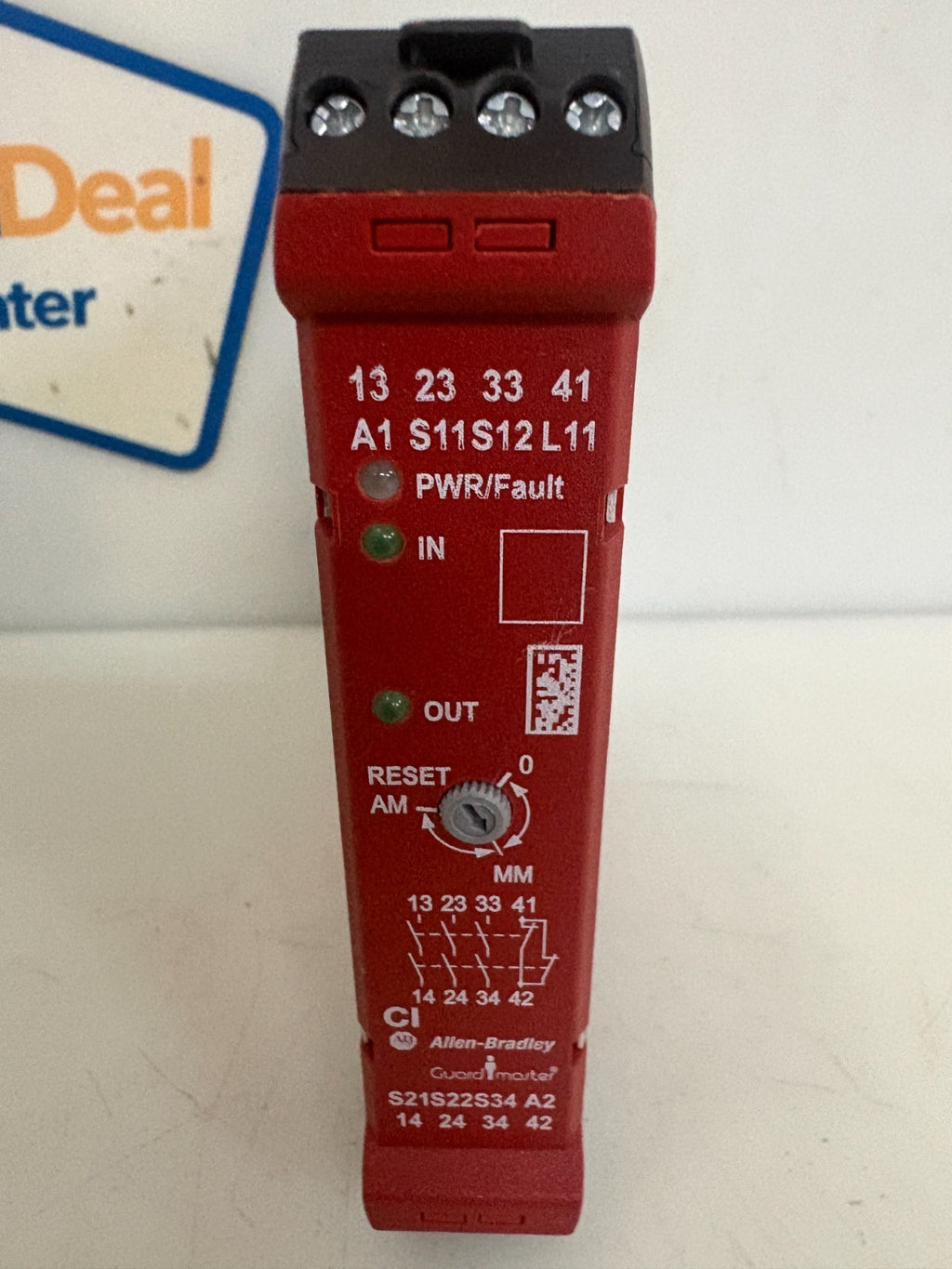 ALLEN BRADLEY GUARD MASTER SAFETY RELAY 440R-S13R2 SER A #1148651