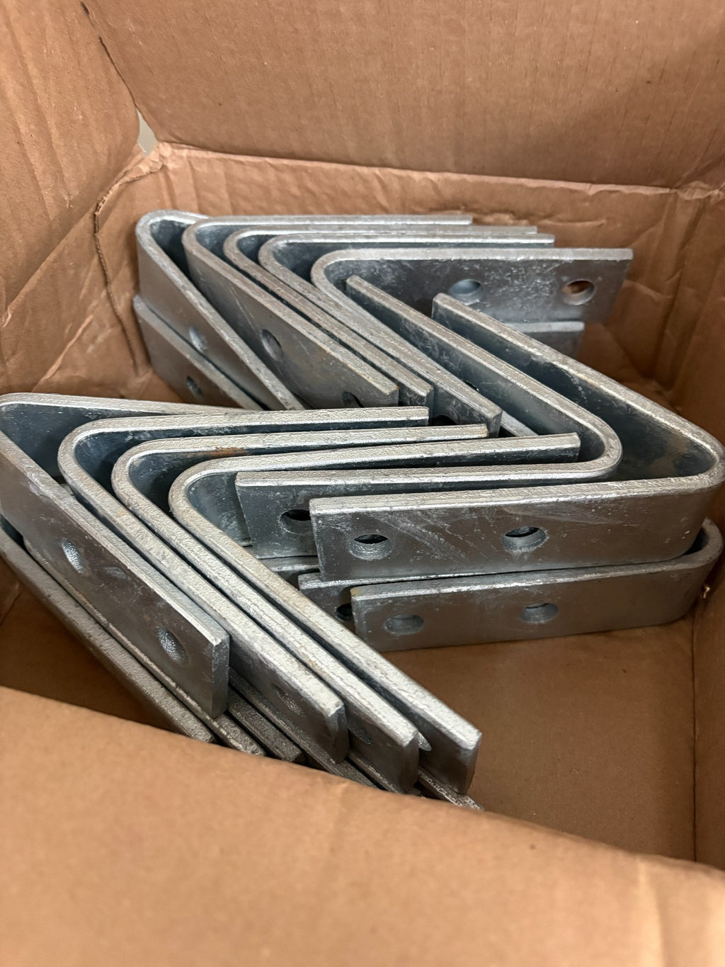 ABB THOMAS & BETTS ANGULAR FITTING AB226HDGC 25 IN BOX3