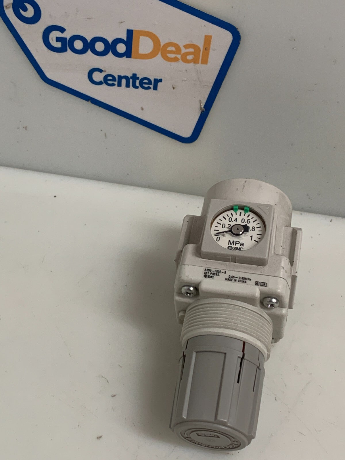 SMC AIR PRESSURE REGULATOR AR30-F03E-B