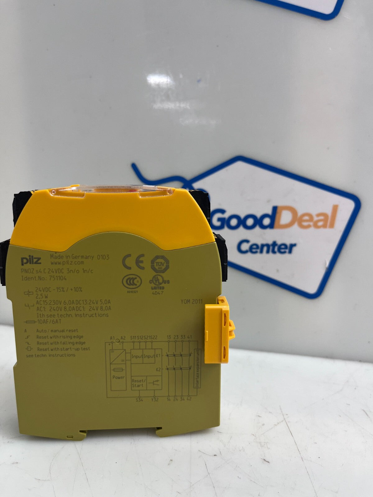 PILZ 751104 PNOZ s4 C 24VDC 3n/o 1n/c Safety Relay