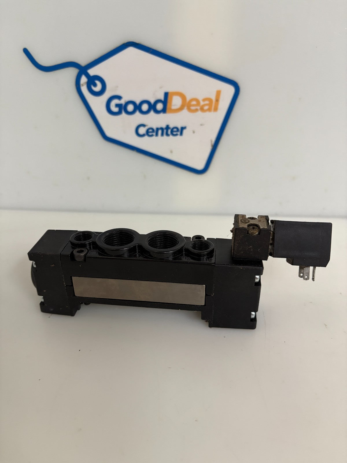 PNEUMAX SOLENOID VALVE 2631.52.00.39.060