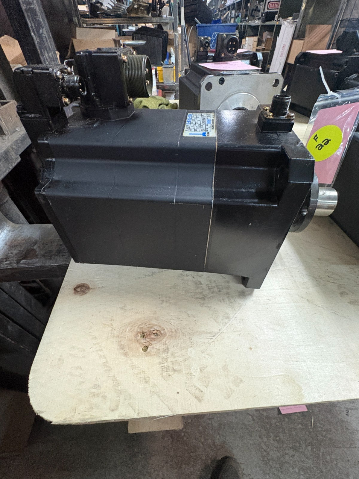 OKUMA SERVO MOTOR BL-MOTOR BL-MC150J-20SBA