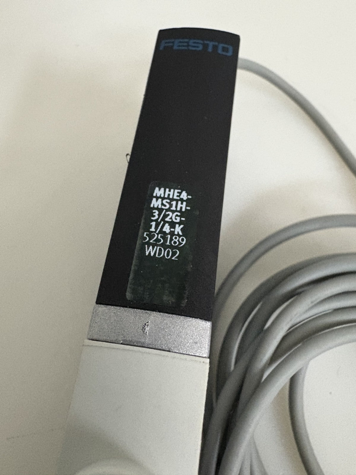 FESTO SOLENOID VALVE MHE4-MS1H-3/26-1/4-K #525189