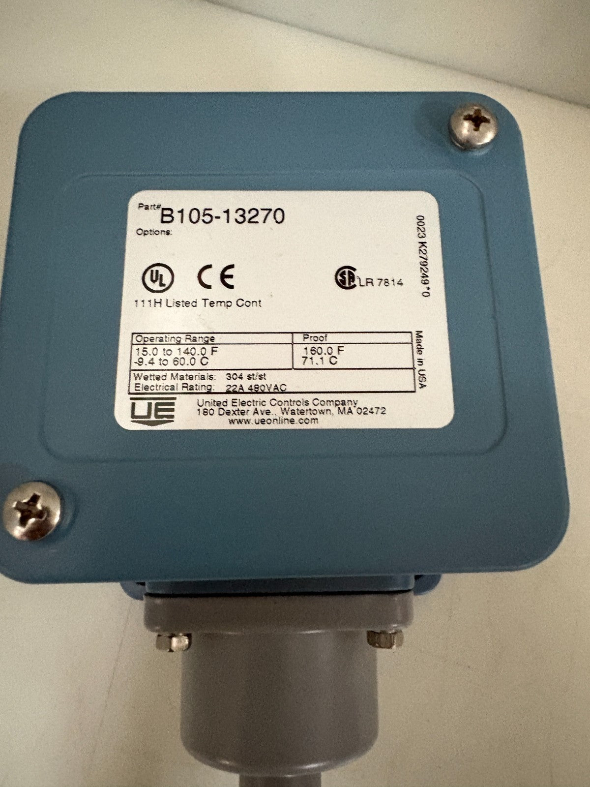 UNITED ELECTRIC CONTROLS TEMPERATURE CONTROLLER B105-132701