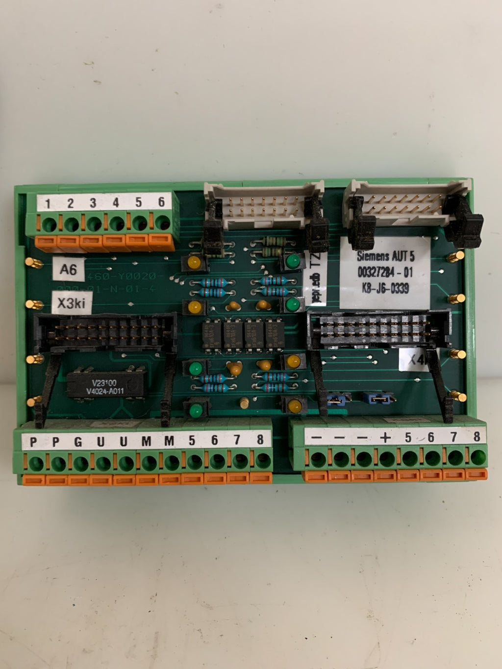 SIEMENS AUT 5 INTERFACE MODULE 00327283-01 PHOENIX CONTACT UMK-SE 11-25-1