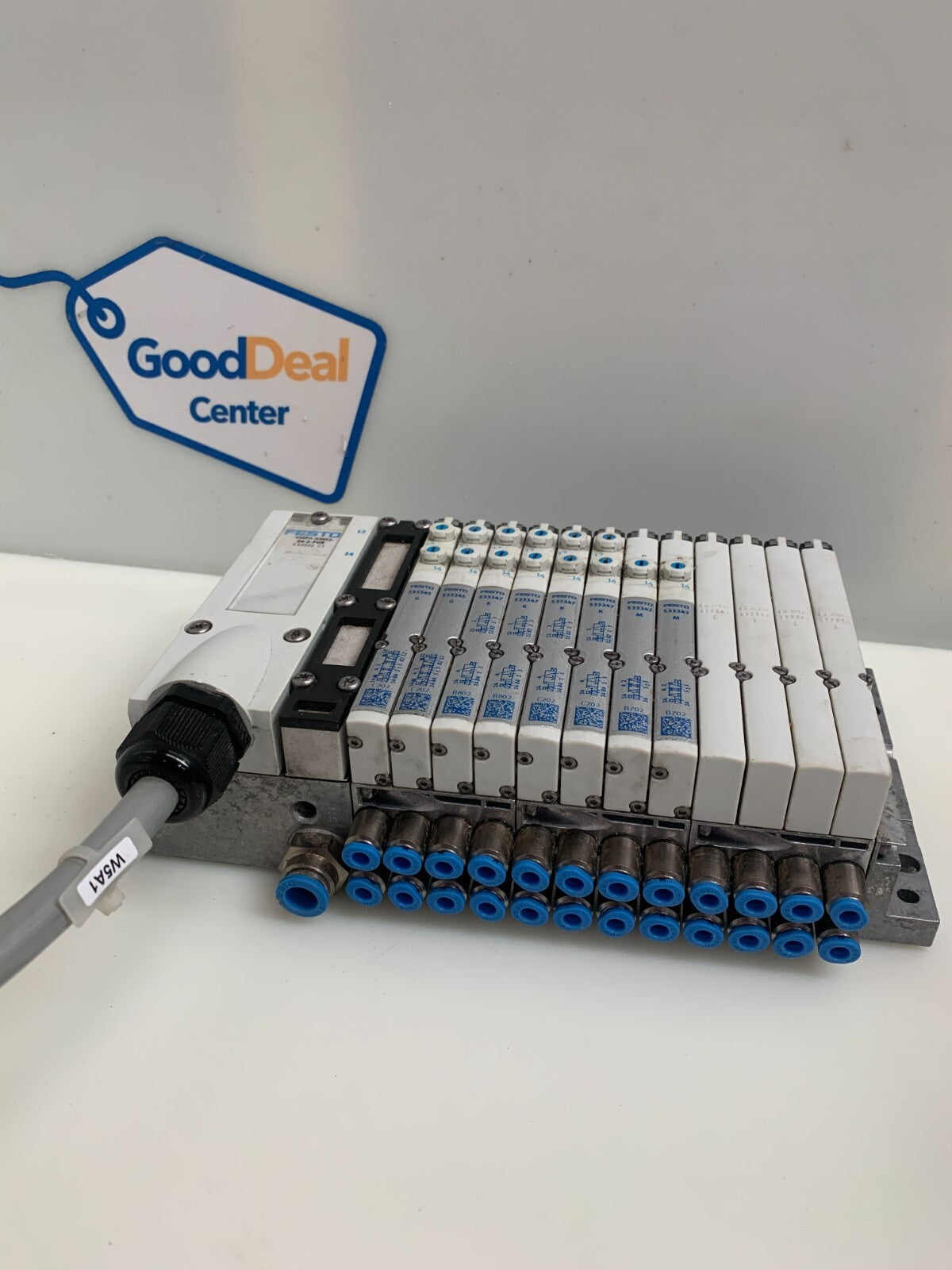 FESTO  Manifold Unit   (Details in description)