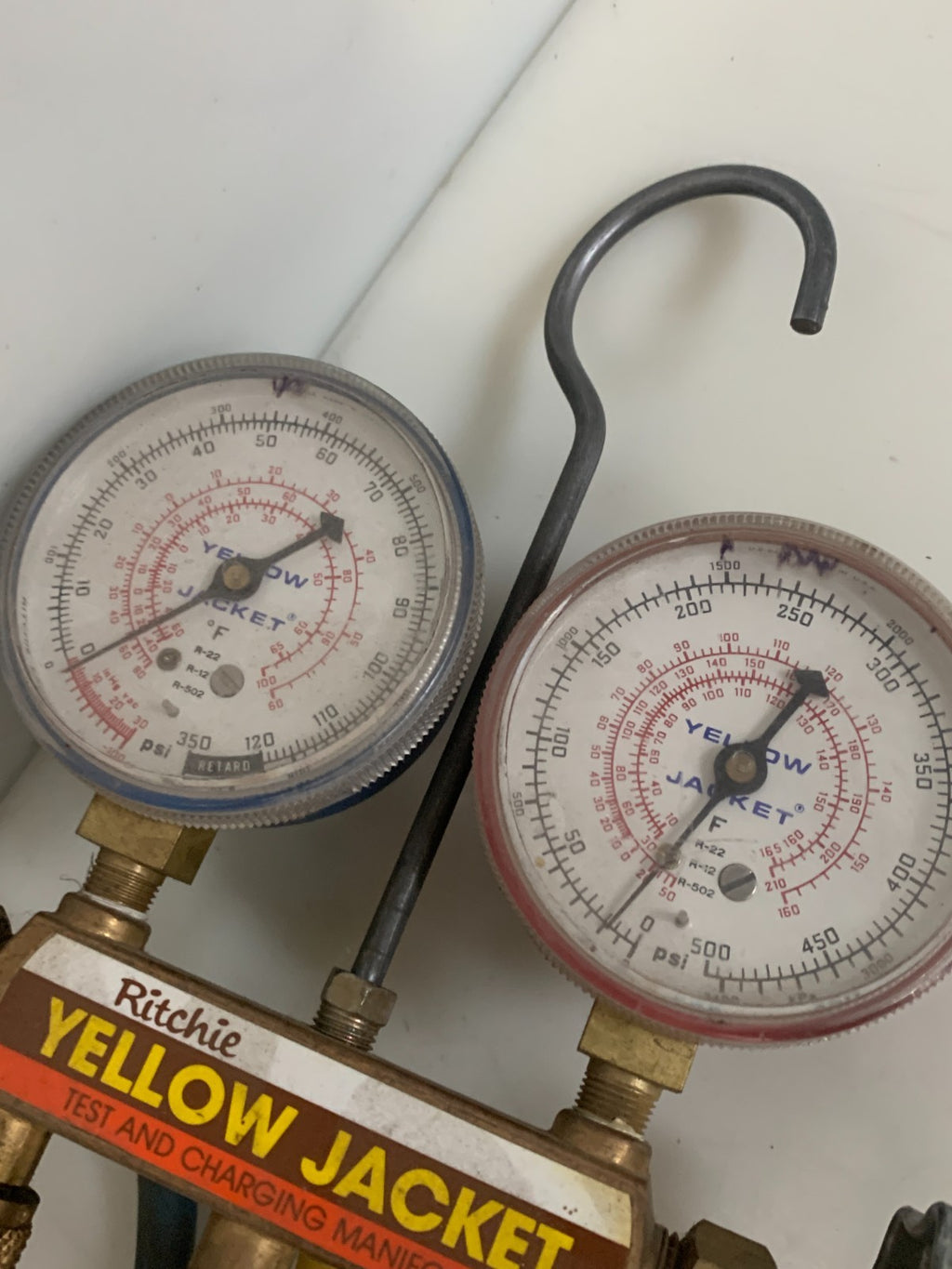 RITCHIE YELLOW JACKET TEST AND CHARGING MANIFOLD
