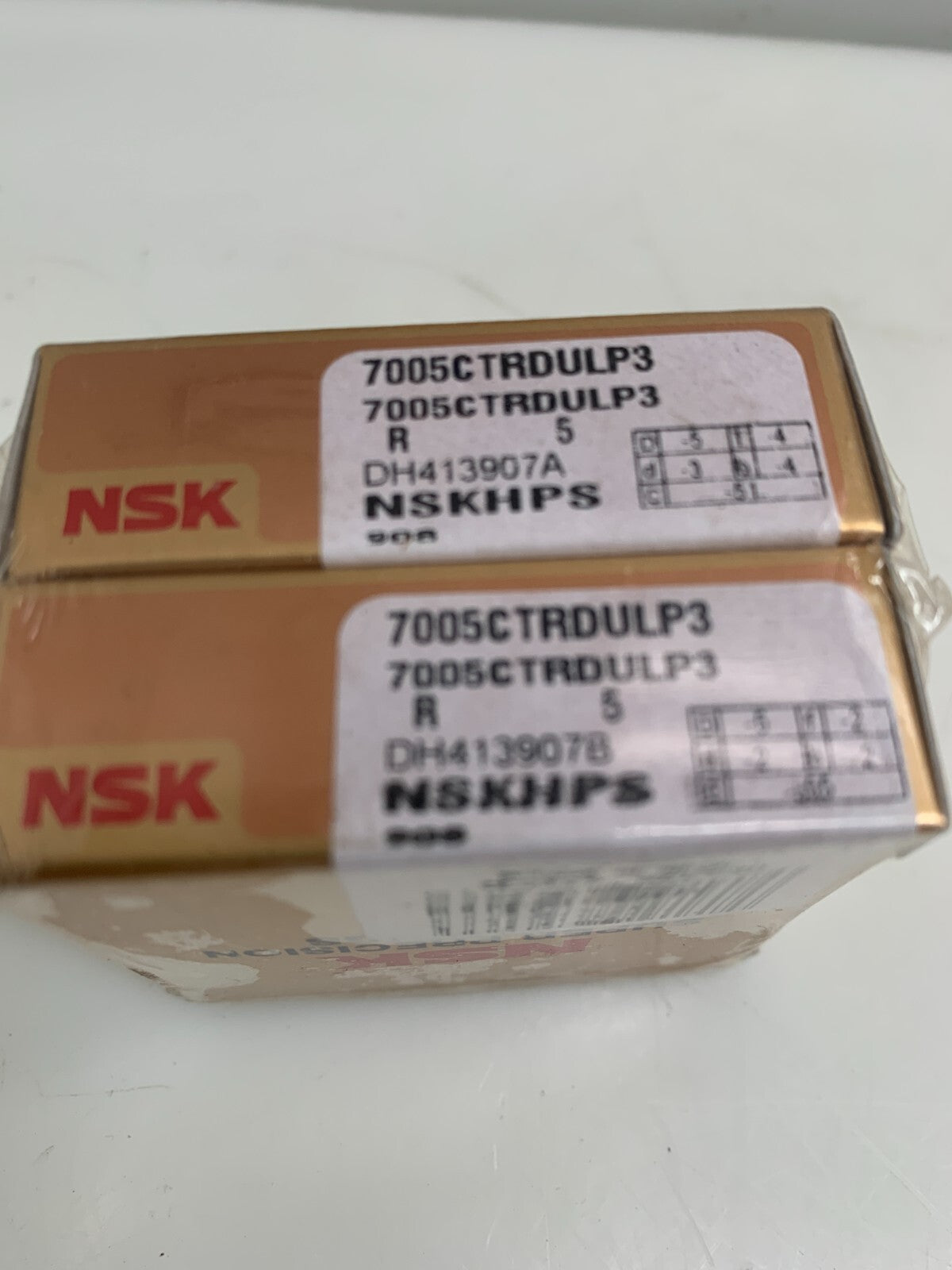 NSK   Super Precision Bearings  7005CTRDULP3   (Lot of 2)