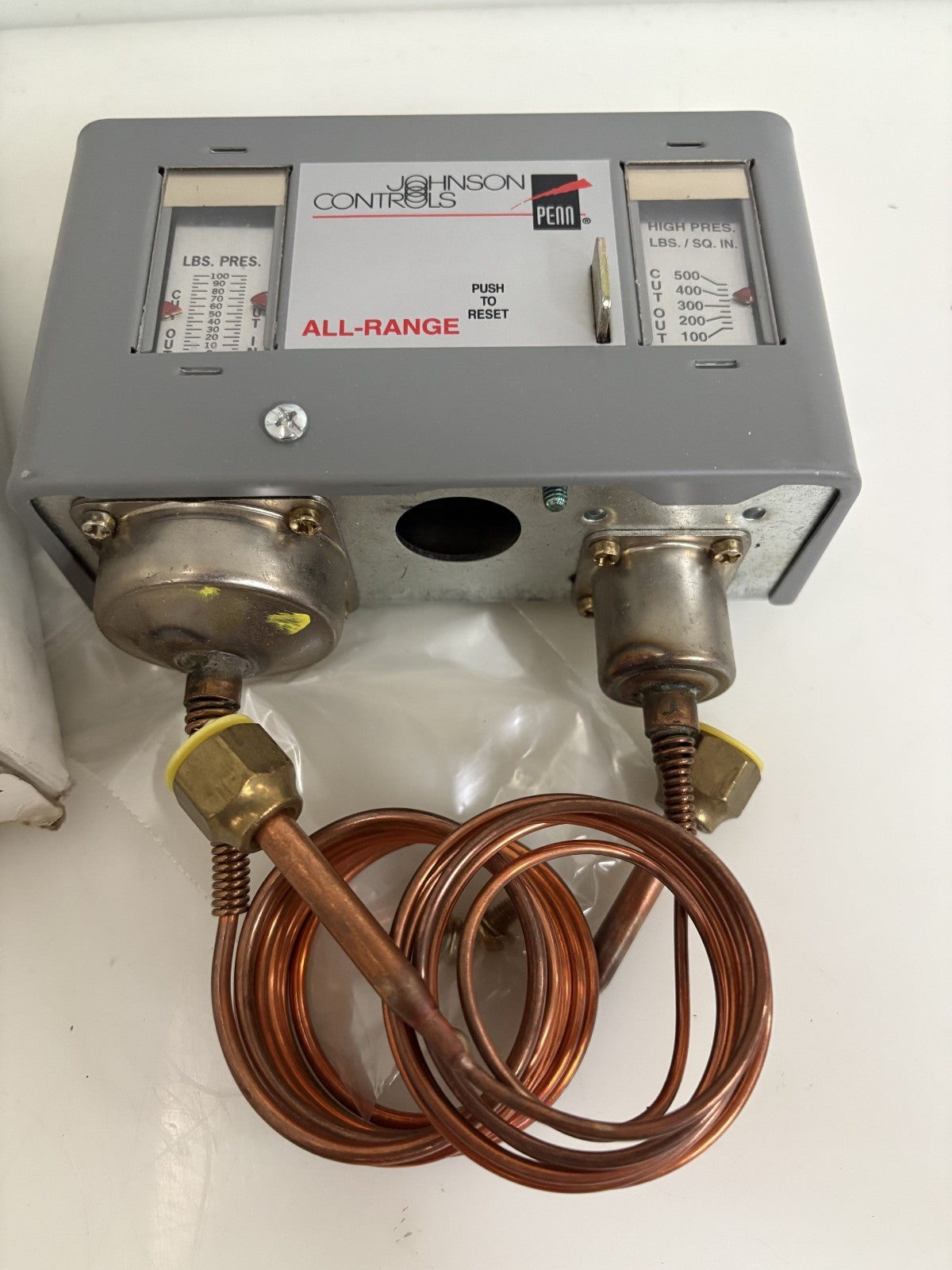 JOHNSON CONTROLS DUAL PRESSURE CONTROL P70MA-58C
