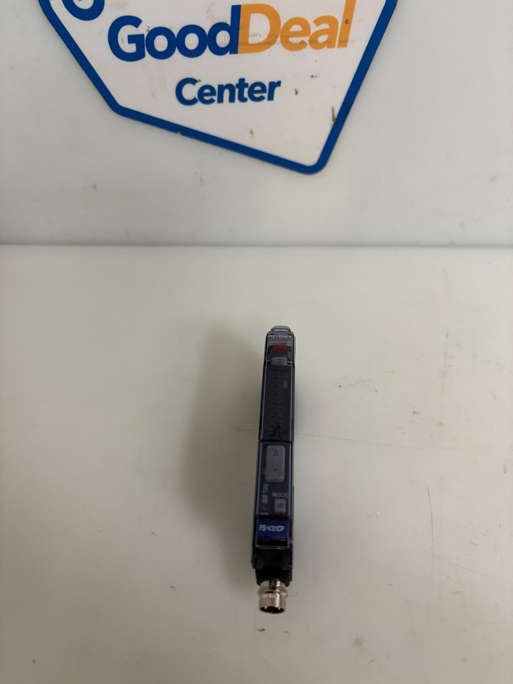 KEYENCE DIGITAL FIBER OPTIC SENSOR AMPLIFIER FS-V31CP0