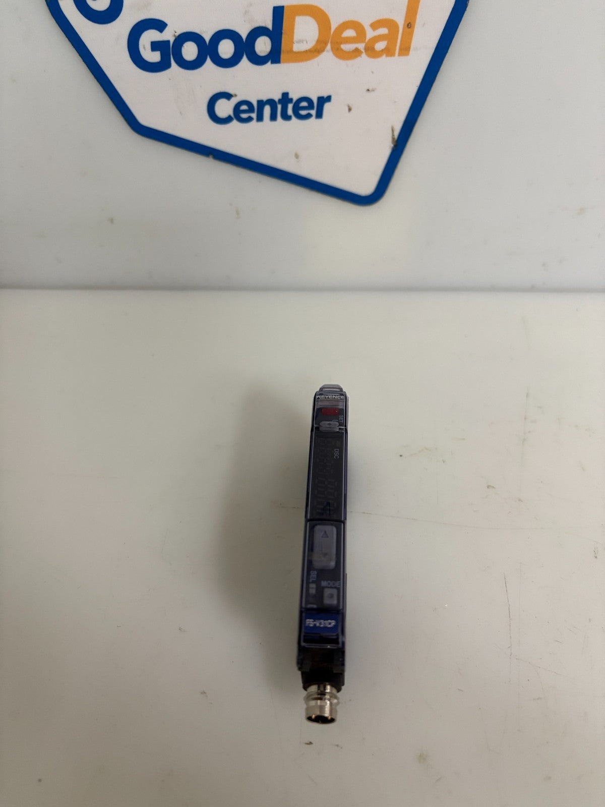 KEYENCE DIGITAL FIBER OPTIC SENSOR AMPLIFIER FS-V31CP0