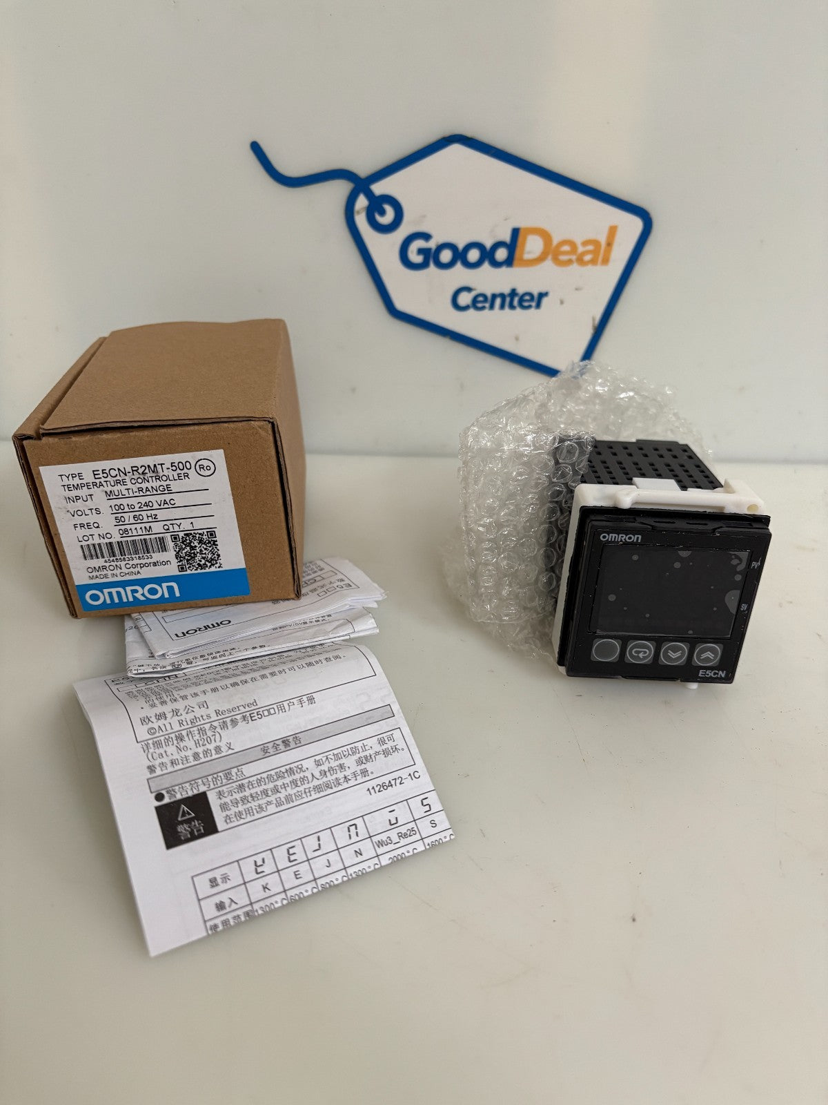 OMRON TEMPERATURE CONTROLLER E5CN-R2MT-500