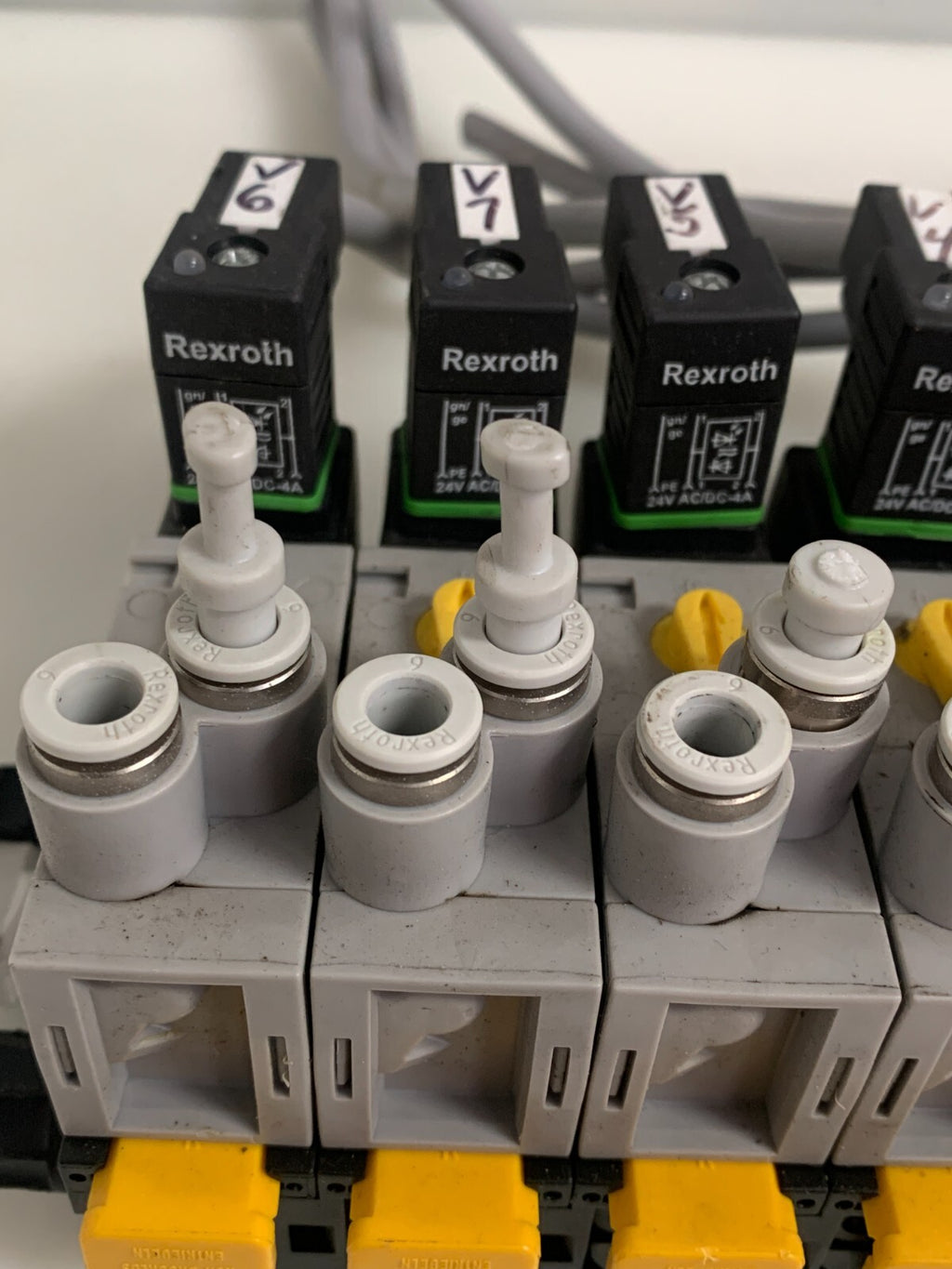Rexroth R434001876 Solenoid Valve Unit Block of 72