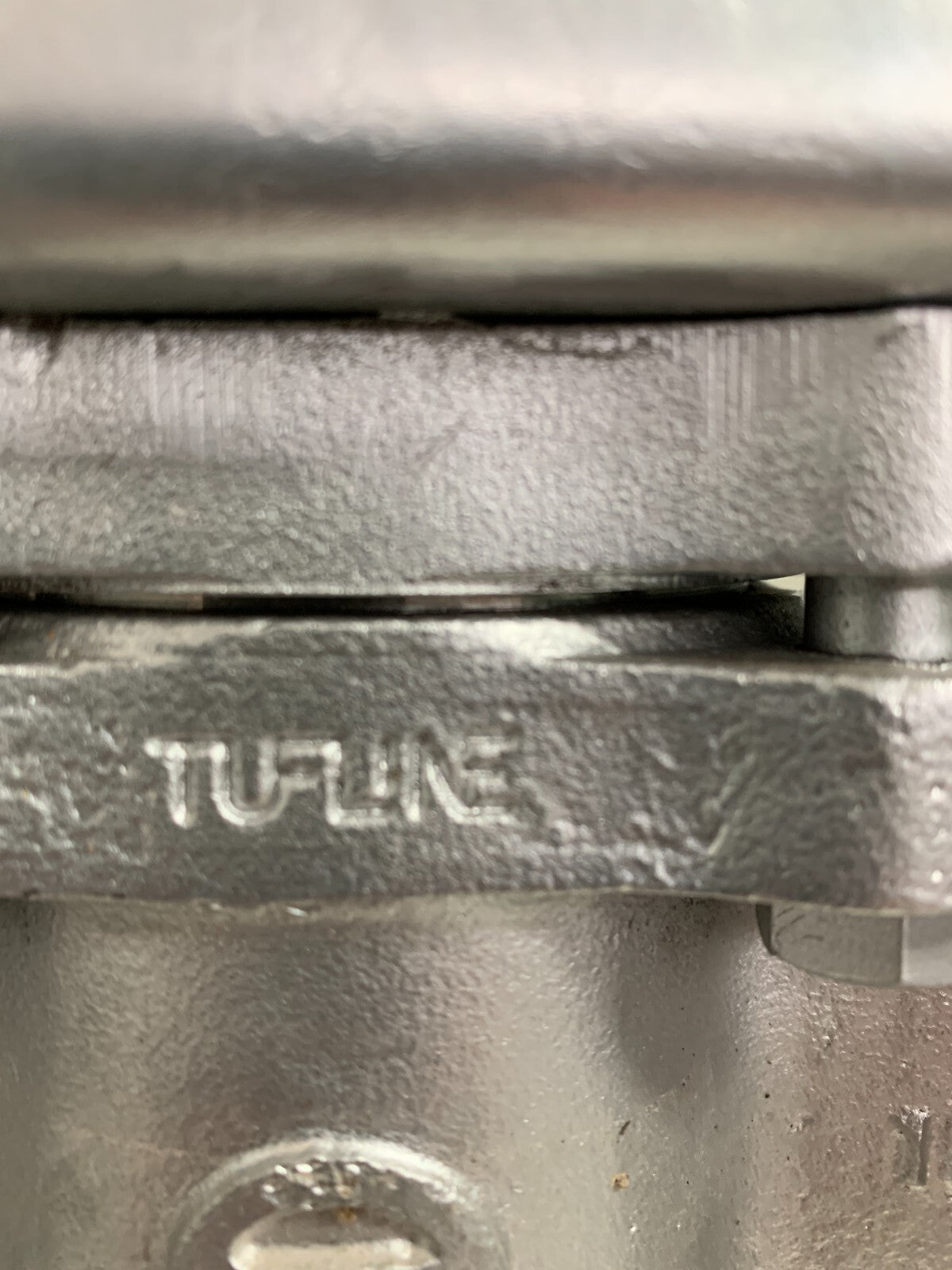 Continental Tufline SSteel CF8M Valve FIG 087 J4280 2" w/ Actuator no tag/plate3