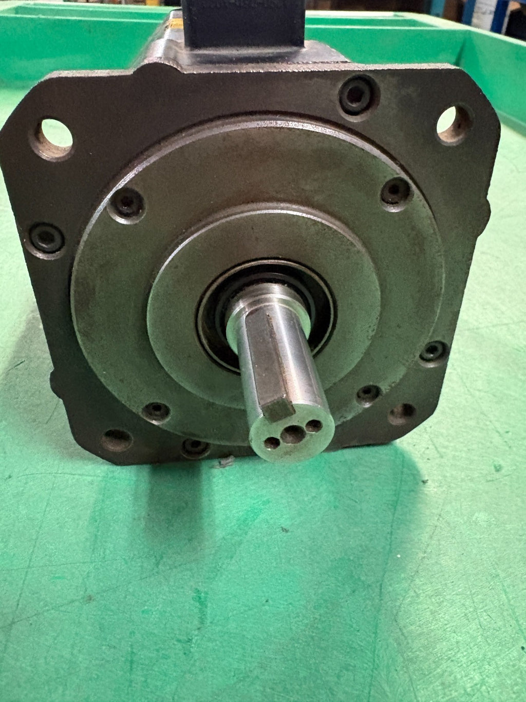 GE FANUC MODEL 5 AC SERVO MOTOR A06B-0512-B701 #0008