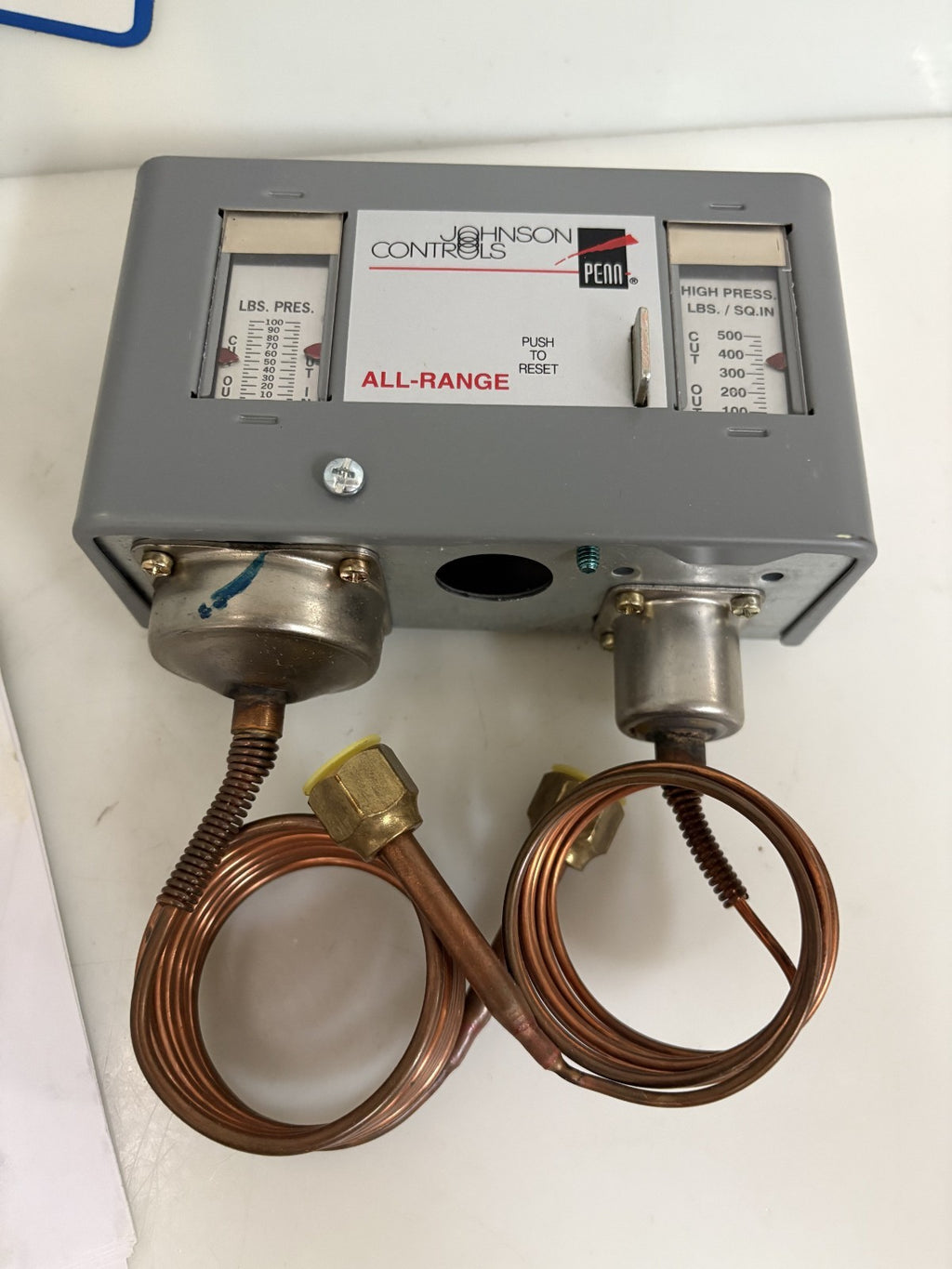 JOHNSON CONTROLS DUAL PRESSURE CONTROL P70MA-58C