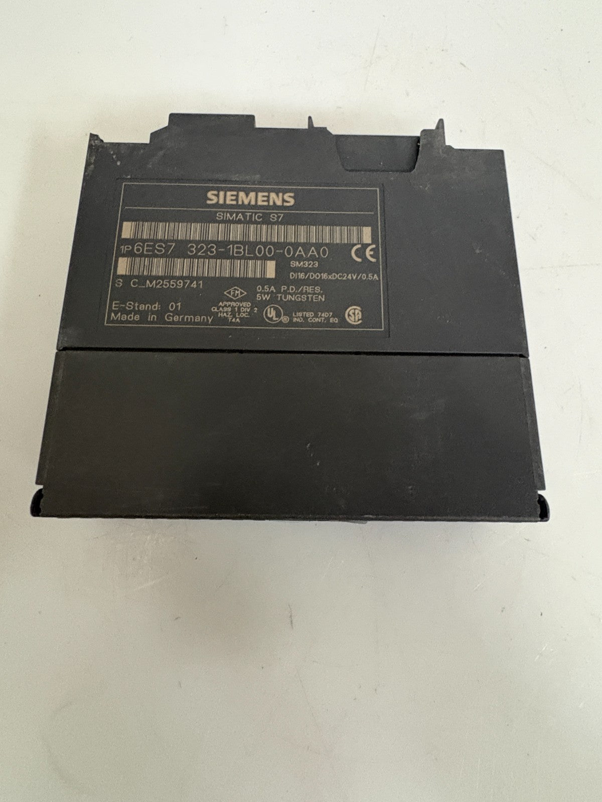 SIEMENS SIMATIC S7 DIGITAL I/O MODULE 6ES7 323-1BL00-0AA0