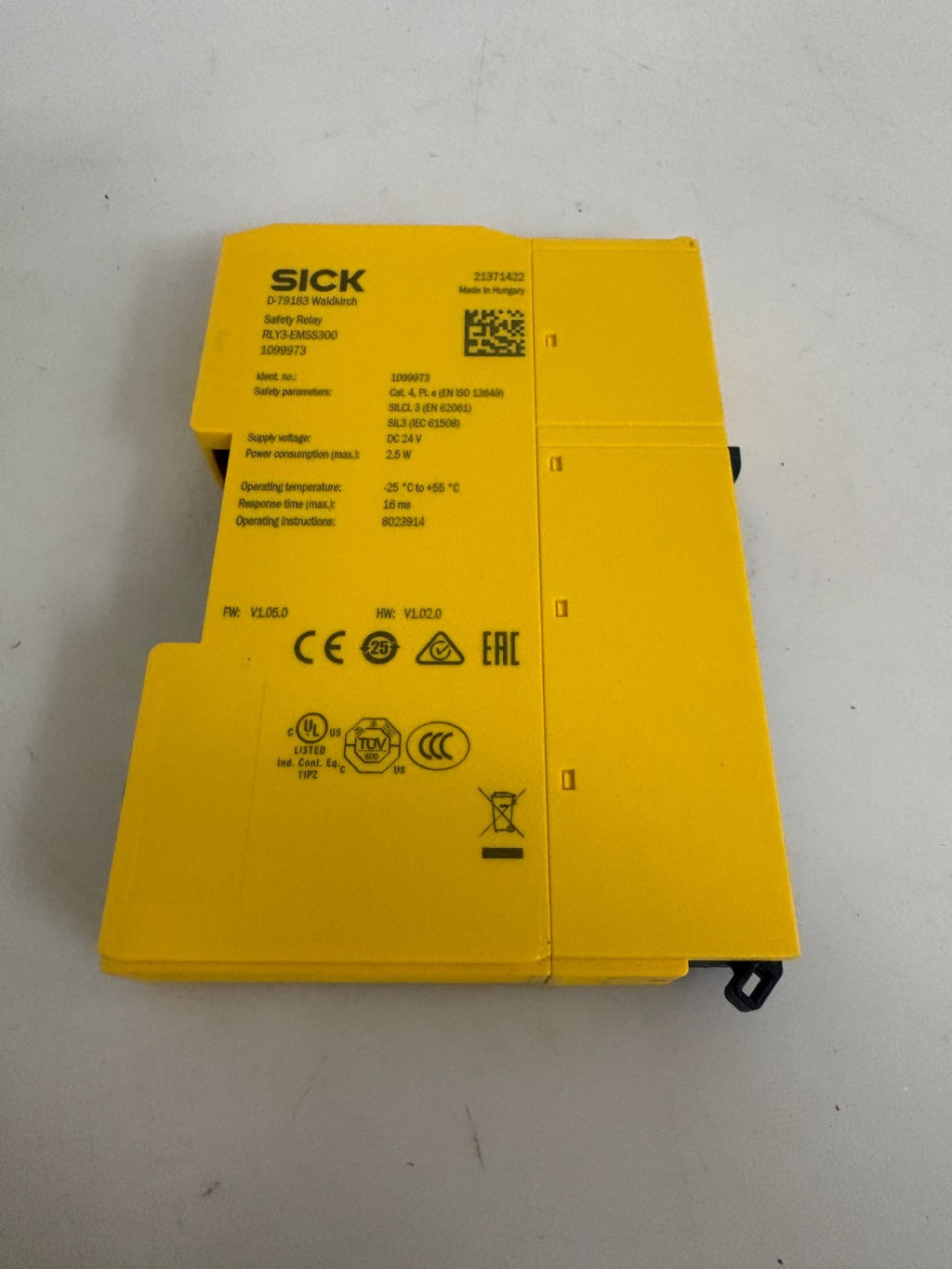 SICK SAFETY RELAY RLY3-EMSS300 1099973