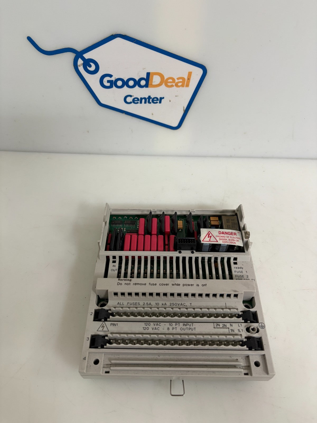 SCHNEIDER TSX MOMENTUM I/O BASE 10PT IN/8 PT OUT 170 ADM 690 51