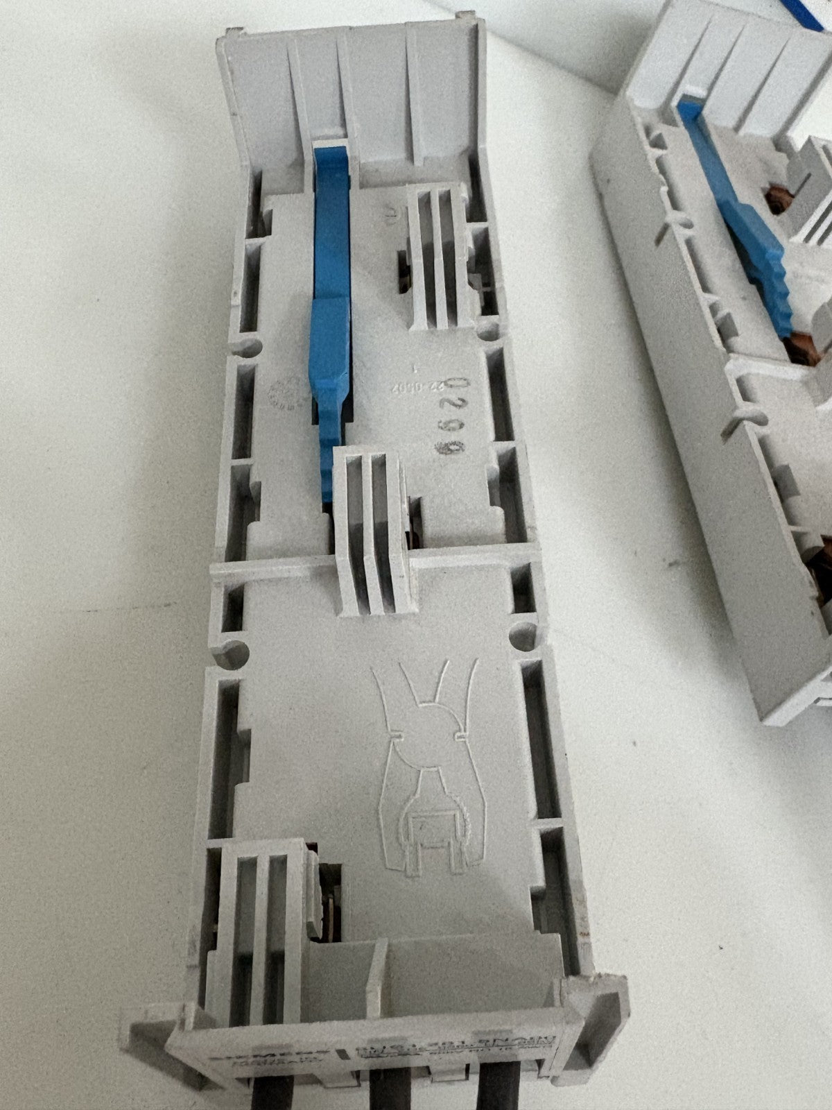 LOT OF 3 SIEMENS BUSBAR ADAPTER 84S1-261-5NA00