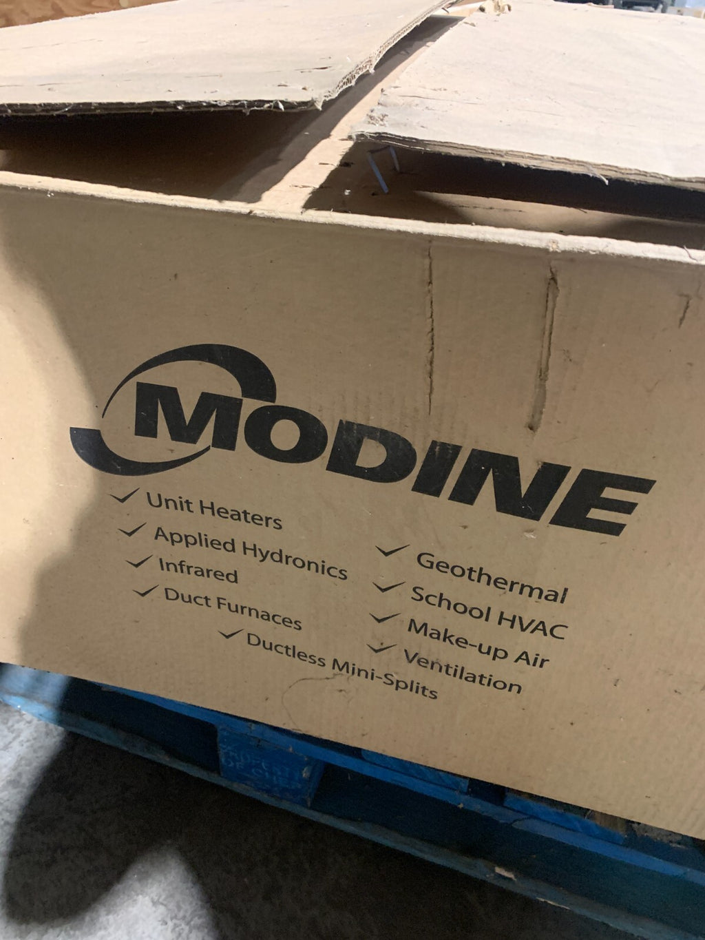MODINE VERTICAL HYDRONIC HEATER UNIT 115 V ENCLOSED MOTOR V 161SB01SA